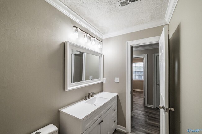 Building Photo - 5204 Grizzard Rd NW