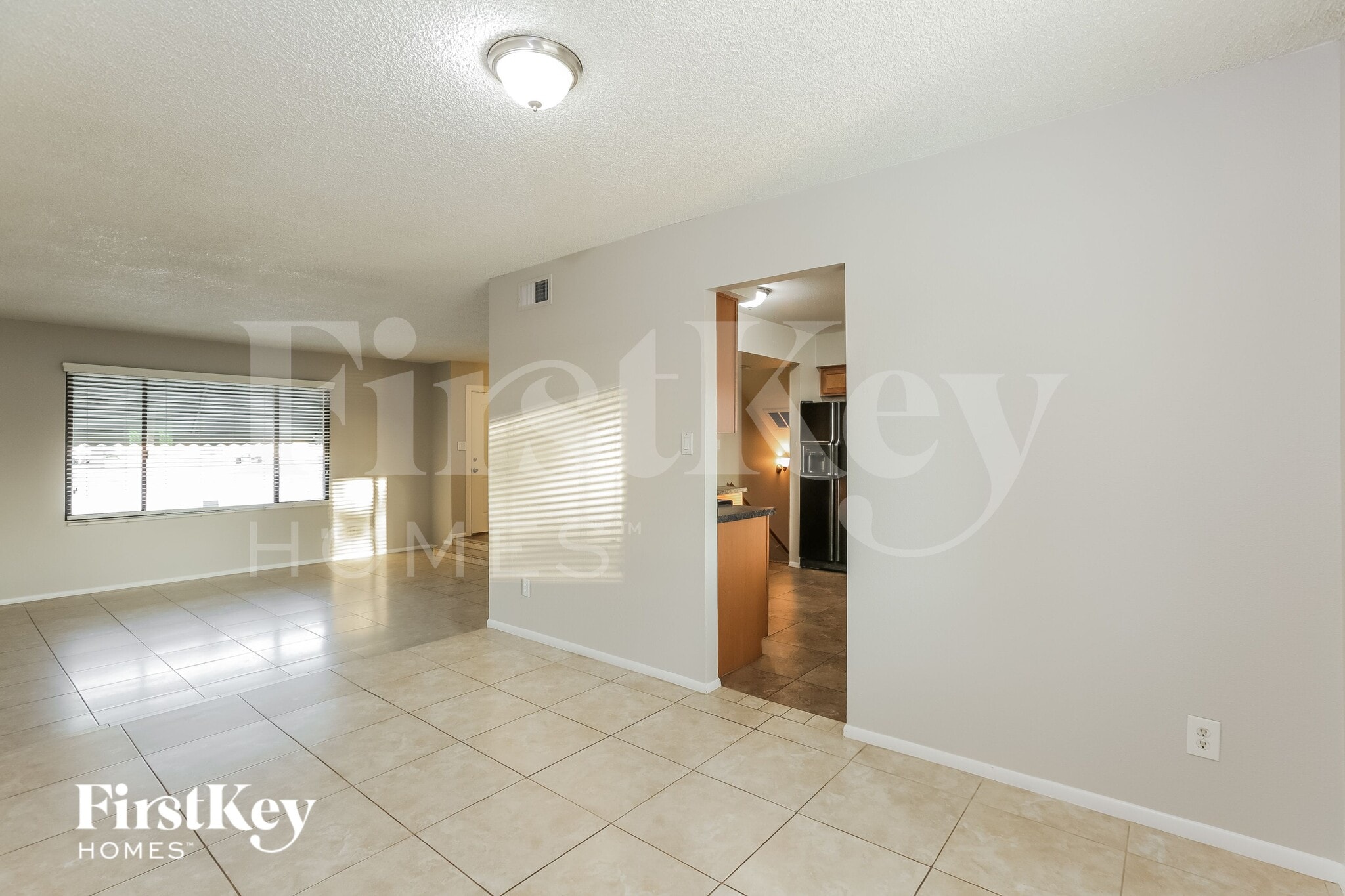 Building Photo - 4501 S Forest Ave