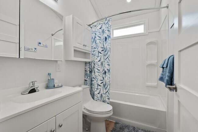 Building Photo - 720 Pritchett Ln