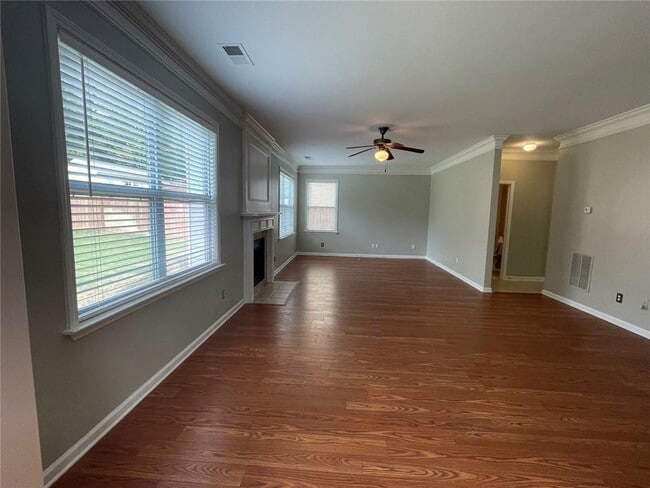 Building Photo - 807 Slope Creek Way