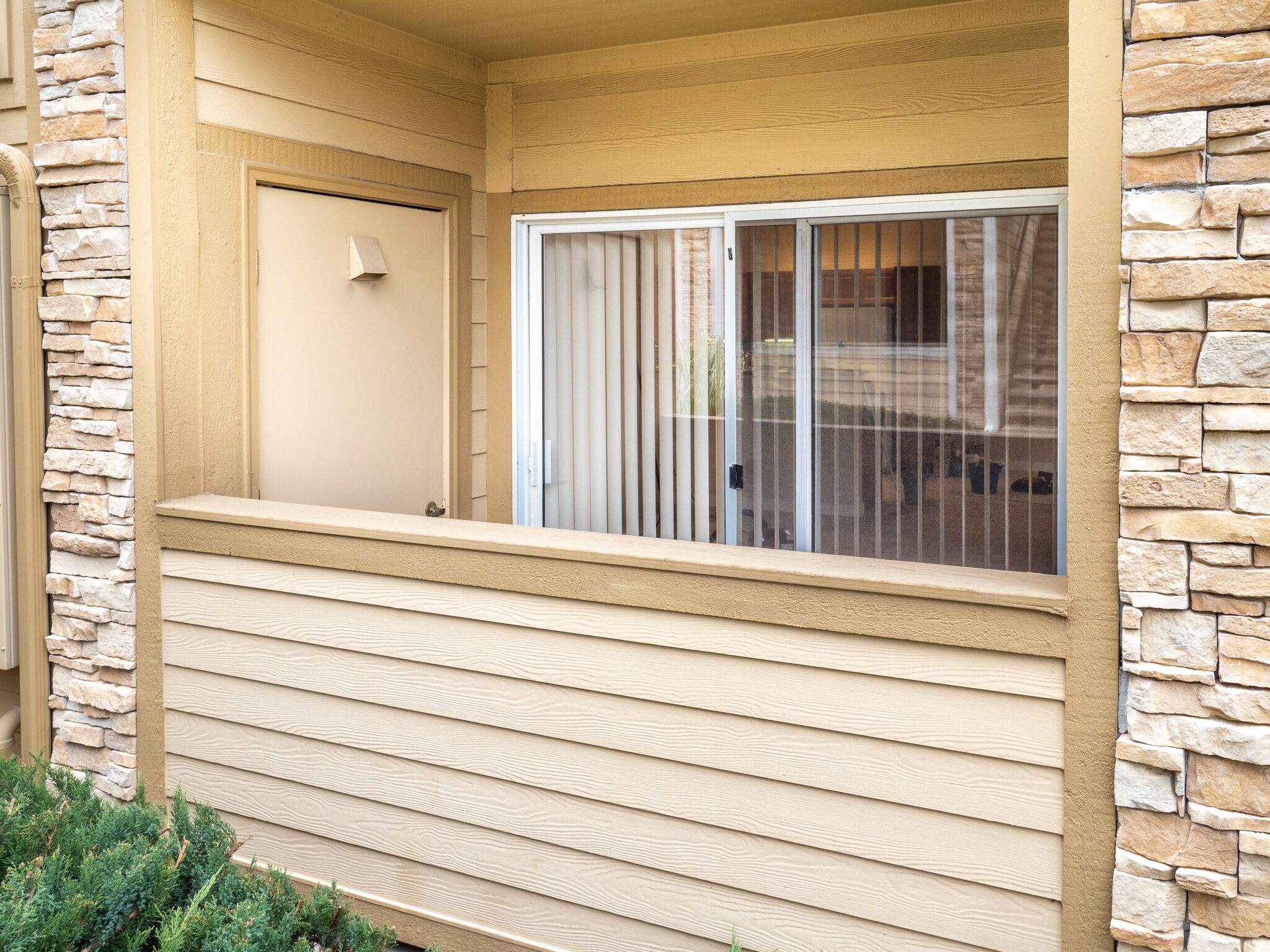 Private Patio - 4875 S Balsam Way