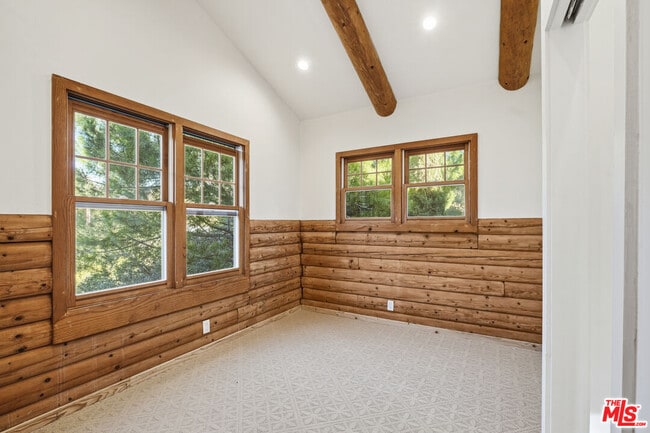 Building Photo - 373 Loftyhill Dr