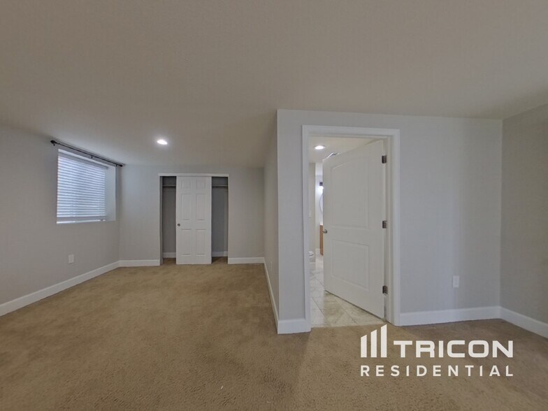 Building Photo - 22517 E Layton Cir