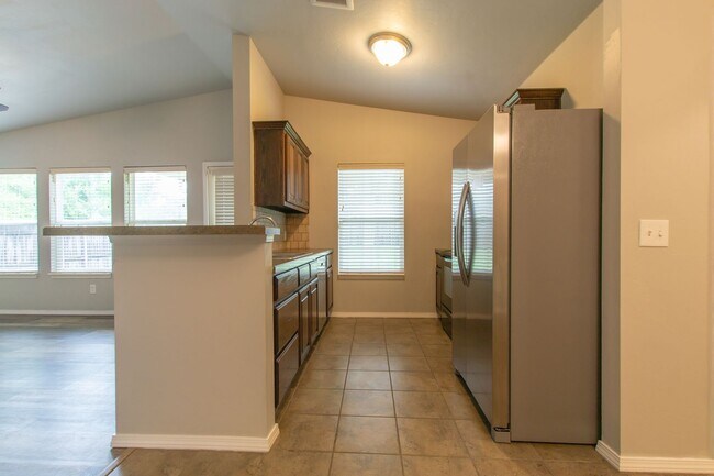 Building Photo - 15316 Nightshade Dr