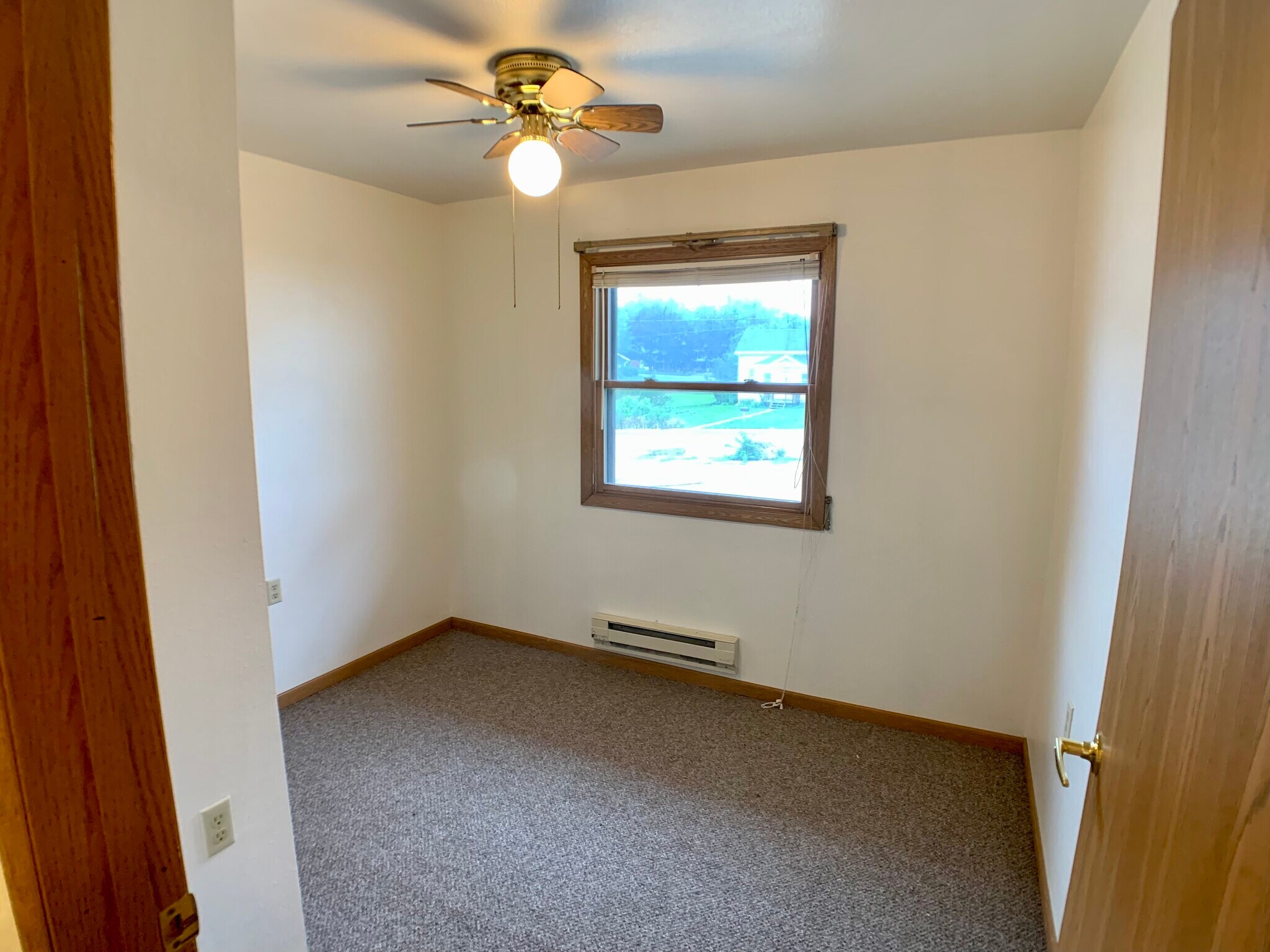 Building Photo - 315 E Mineral St