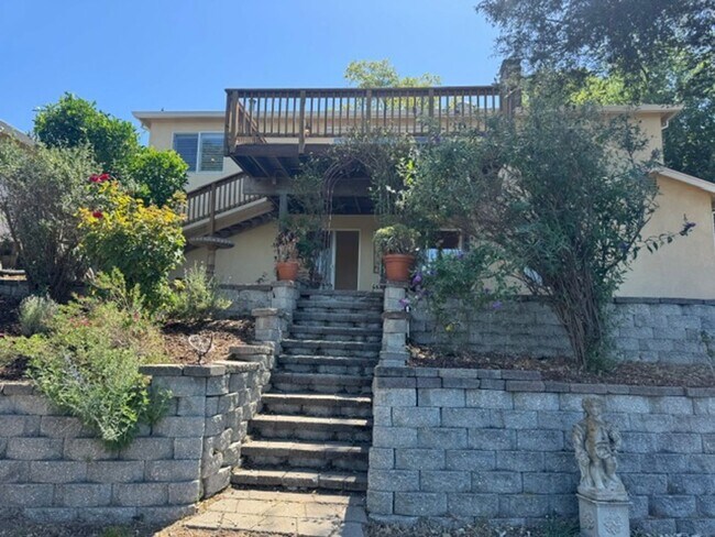 Building Photo - Wonderful 3 bedroom 2 bath, Two story home in S. Walnut Creek, Lakewood community!