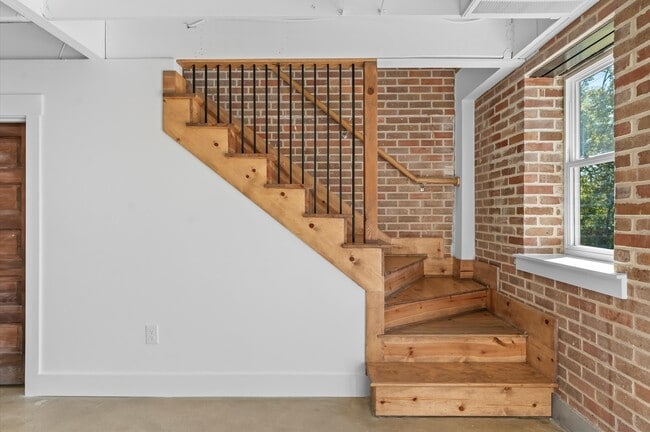 Building Photo - 1420 FM 1960