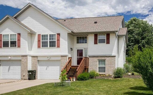 Primary Photo - 2302 Catskill Ct