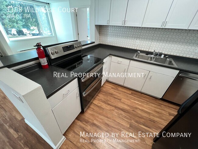 Building Photo - 1108 Wildrose Ct