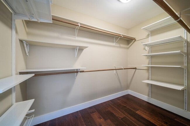 Building Photo - 8402 Alta Mesa