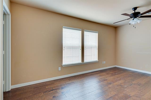 Building Photo - 116 Silkwood