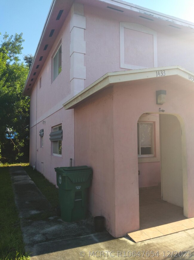Building Photo - 1431 NW 55th Terrace