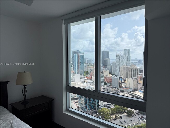 Building Photo - 350 S Miami Ave