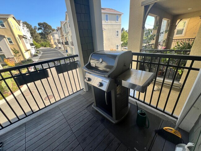 Building Photo - 24157 Amaranth Loop