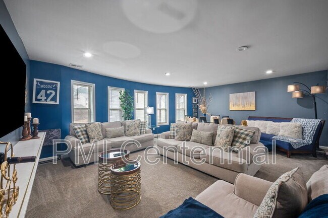 Building Photo - 669 Sportsman Ln