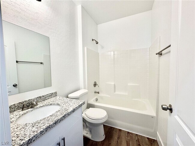 Building Photo - 1401 Ogallala St