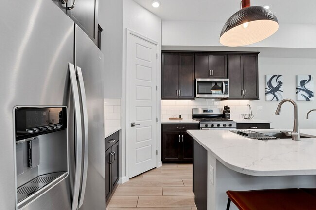 Building Photo - Professionally Designed, Fully Furnished townhome on one of Arabella’s Premium Lots | Scottsdale’...