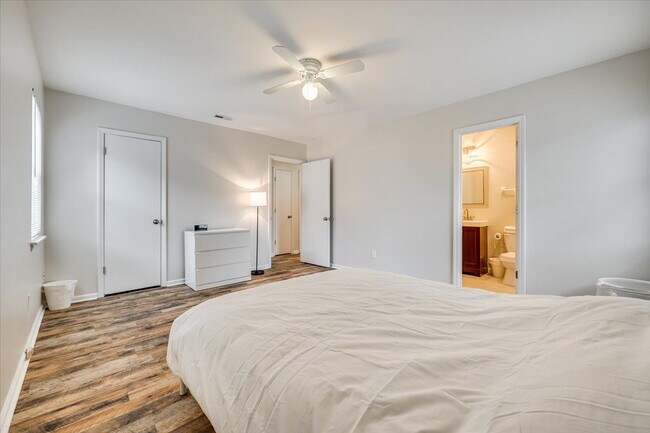 Building Photo - "Fully Furnished Charming 3-Bedroom Home in Pineville!"