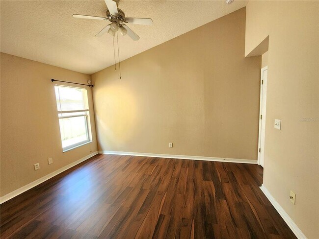 Building Photo - 322 Summer Sails Dr