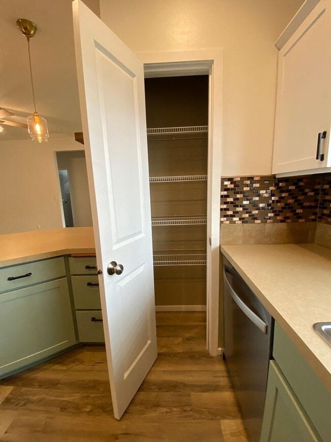 Building Photo - Liberty Lake Area-3 beds, 2baths Rancher Style House for rent Available NOW