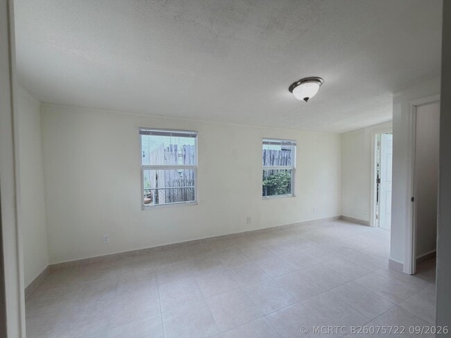 Building Photo - 815 Bayberry Dr