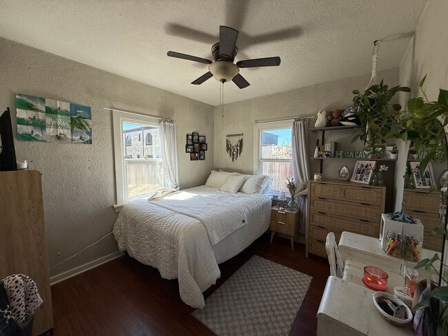 Building Photo - Carlsbad Home across from Holiday Park