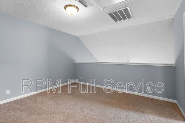 Building Photo - 3410 Risen Star Dr