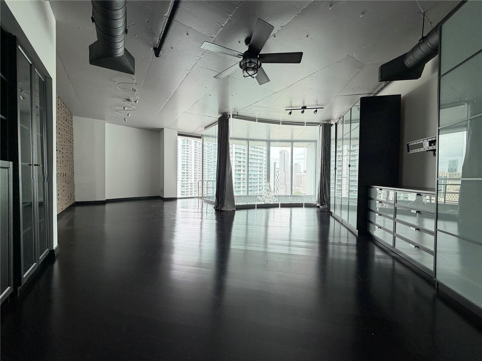 Building Photo - 690 SW 1st Ct