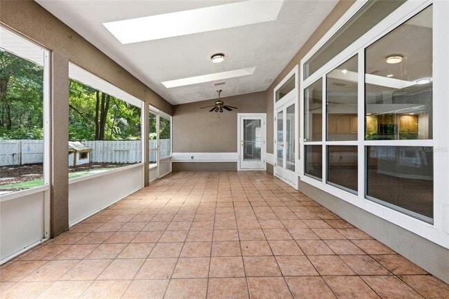 Building Photo - 1111 SW 80th Dr