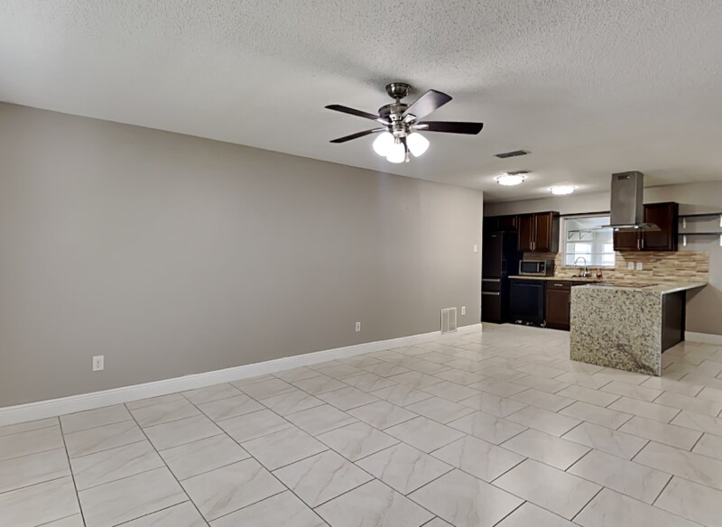 Building Photo - 241 W Citrus St