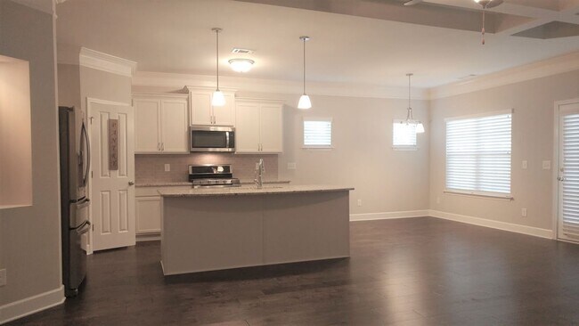 Building Photo - Beautiful 3 Bed 2 Bath Home in Nolensville - With Screened in Back Porch