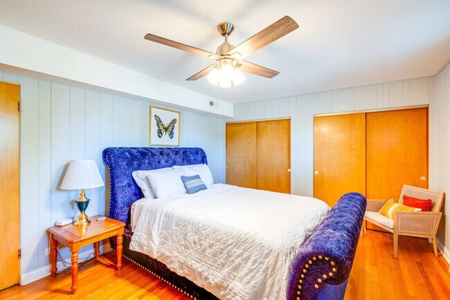 Building Photo - 8138 S Kedzie Ave