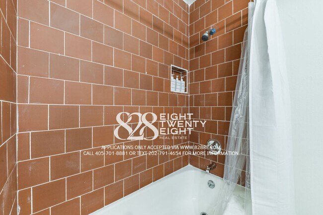 Building Photo - Talk About Unique! MUST SEE 3 bed/2 bath P...