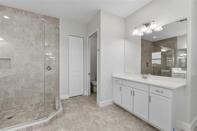 Building Photo - 5223 Liberty Ln