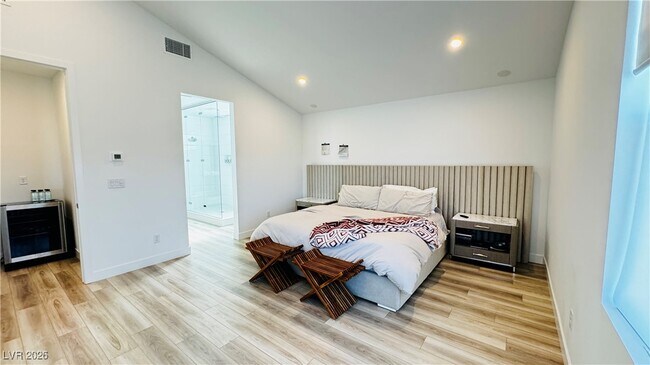 Building Photo - 9836 Starlight Ridge Ave