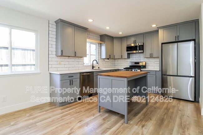 Building Photo - 5713 Mesa Verde Cir