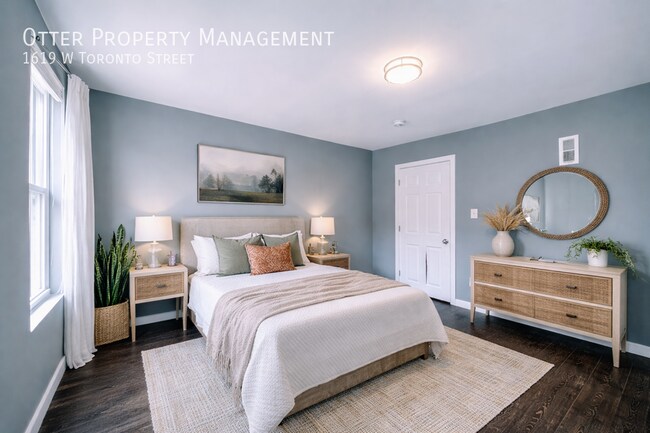 Building Photo - 1619 W Toronto St