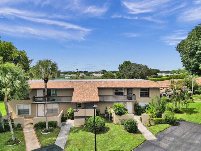 Building Photo - 13771 Via Aurora