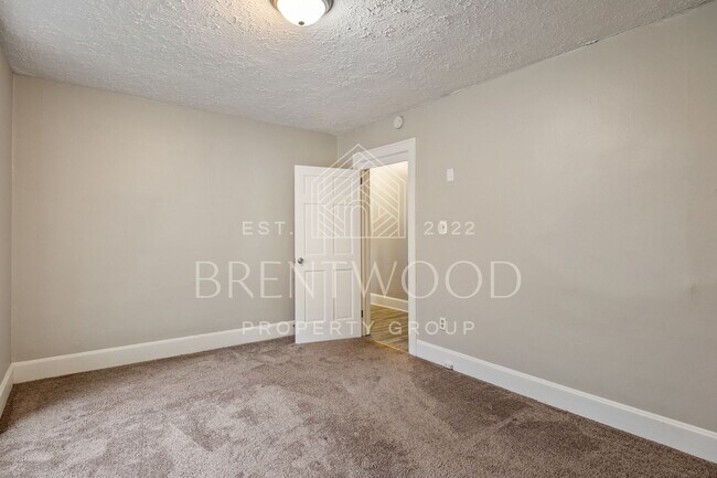 Building Photo - Updated and Move-In Ready 4-Bedroom Home