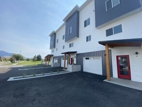 Building Photo - 2977 Fen Way