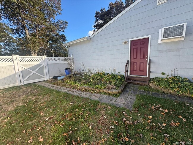 Building Photo - 4 Henry Pl