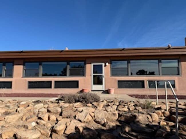 Building Photo - 5 Oriente Ct