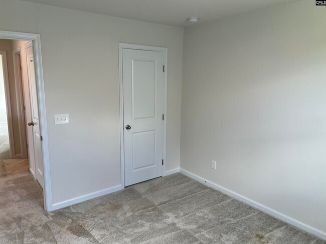 Building Photo - 3032 Blue Brook Ln