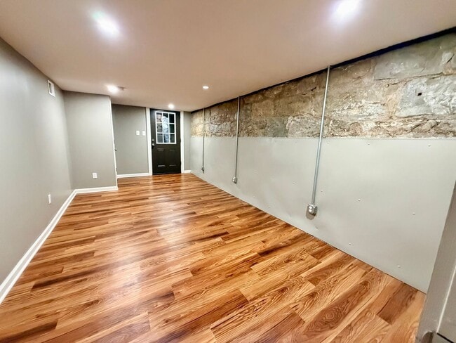 Building Photo - 2614 Larkins Wy