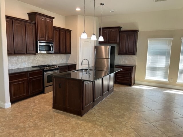 Building Photo - 2008 Biscayne Lake Dr