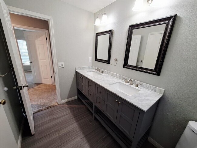 Building Photo - 8513 Portage Cove