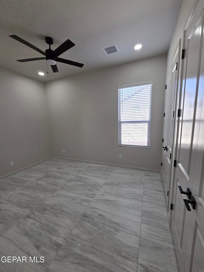 Building Photo - 13645 Keighly St