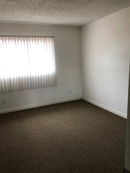 Building Photo - 4629 W 169th St