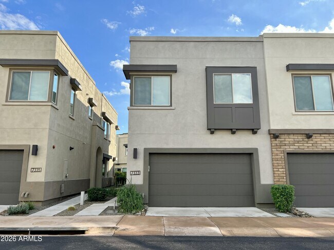 Building Photo - 7333 E Vista Bonita Dr