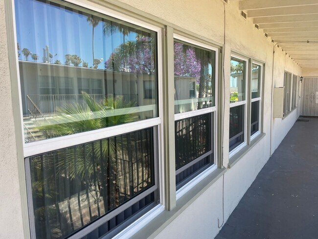 Building Photo - 3811 W 54th St